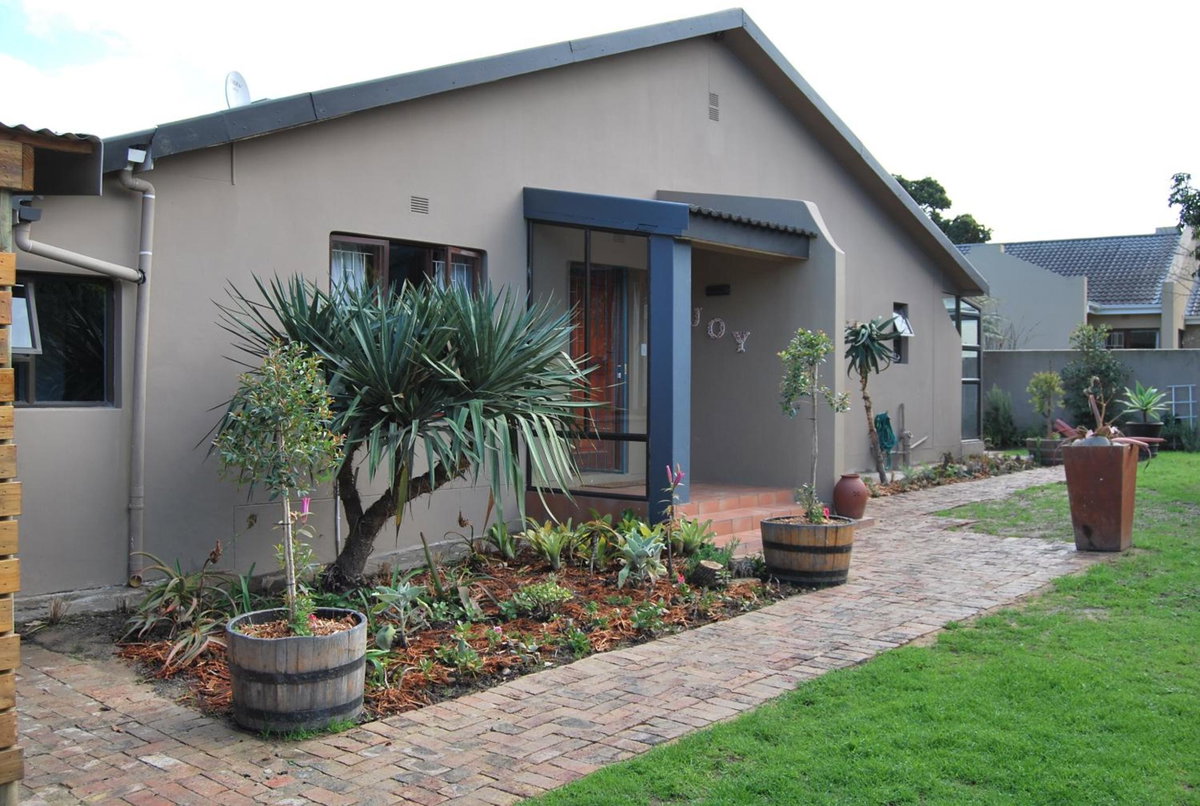 14 Cluster House & Studio, South Africa