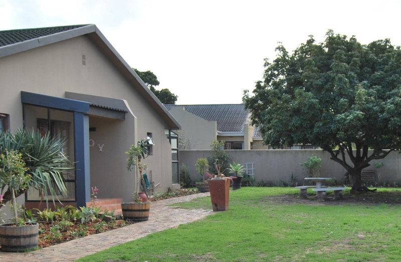 14 Cluster House & Studio, George, South Africa