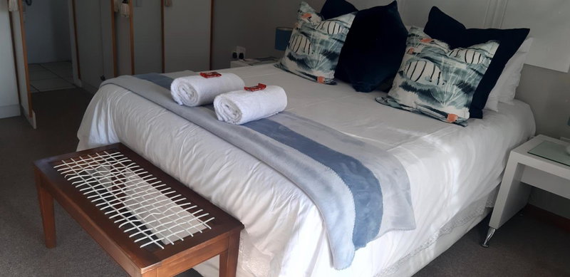 Shark Cove Little Cottage, Kleinbaai, South Africa