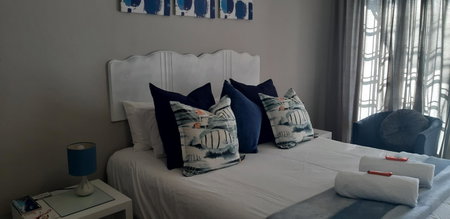 Shark Cove Little Cottage, Kleinbaai, South Africa