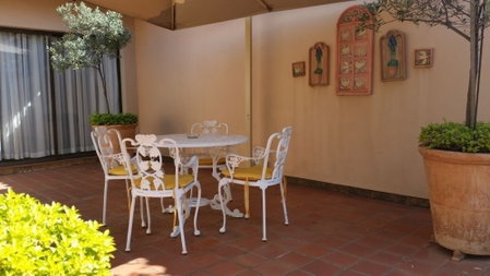 Royal Ridge Guest House and Apartments, Pretoria, South Africa