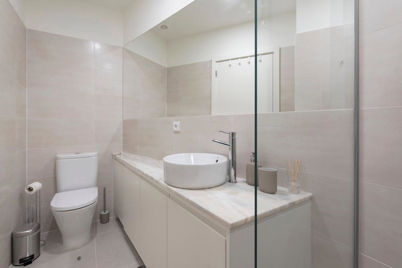 Central Superb Flat w/ AC & Balcony by LovelyStay, Porto, Portugal