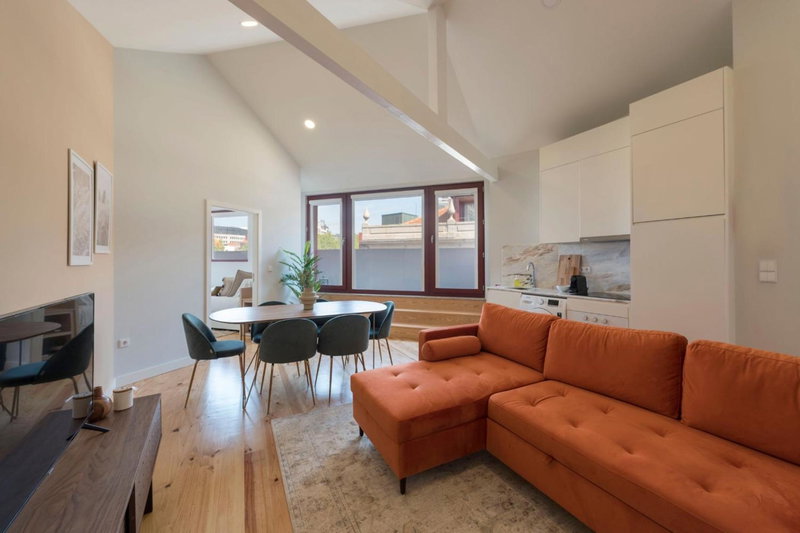 Central Superb Flat w/ AC & Balcony by LovelyStay, Porto, Portugal