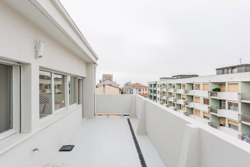 INCREDIBLE DUPLEX PENTHOUSE & TERRACES & Parking, Porto, Portugal
