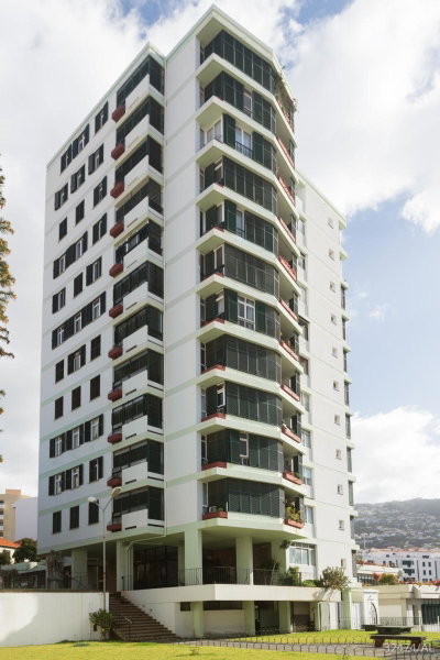 Elias Garcia II by an island apart, Funchal, Portugal