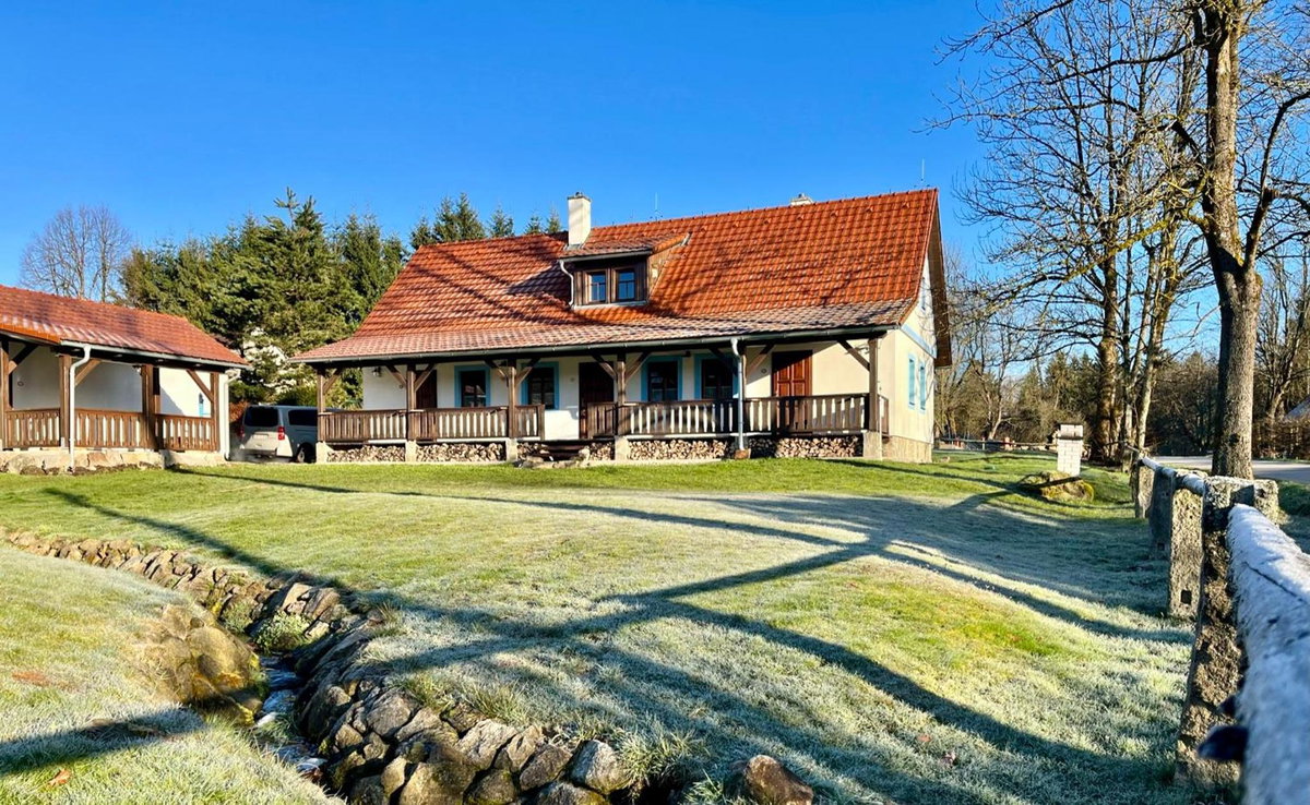 Hotel · Kaproun - Studený pramen, Kunžak