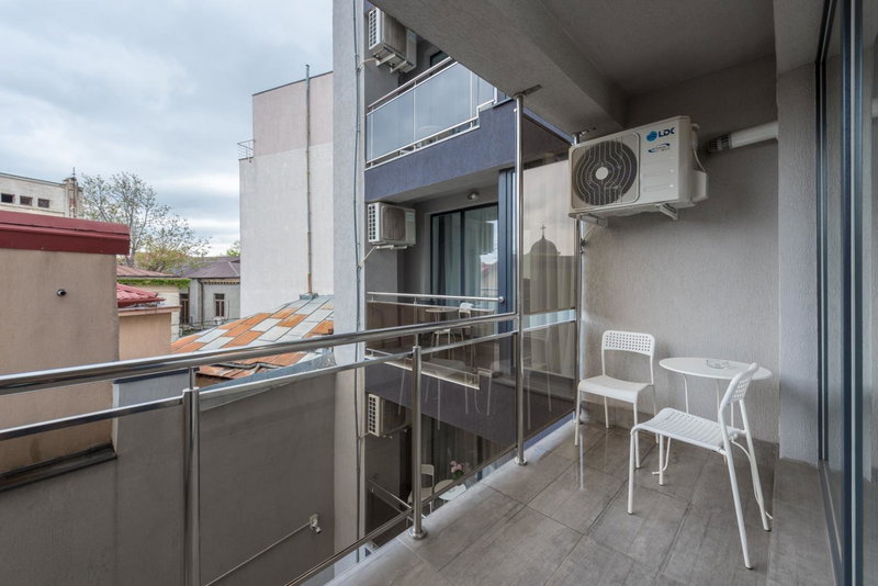 Adam and Eve Luxury Apartments - Shabbat Friendly, Bucharest, Romania