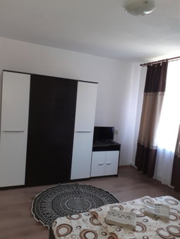Pensiunea Narcisa cu Ciubar, Mălăeşti, Romania