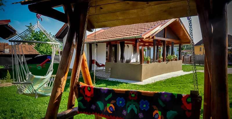 Pensiunea Narcisa cu Ciubar, Mălăeşti, Romania