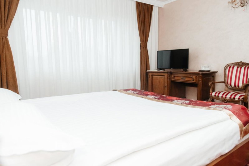 Hotel Capitol, Iaşi, Romania