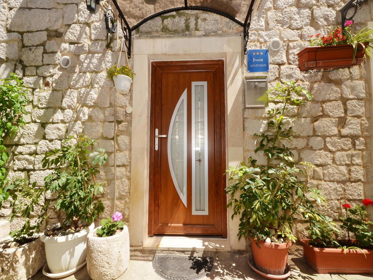 Apartment Nikolina, Croatia