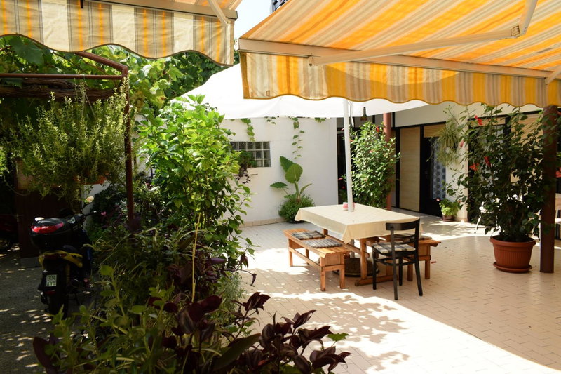 Rooms Vila Mautner, Vodice, Croatia