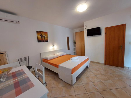 Apartments Nenad & Marija, Pag, Croatia