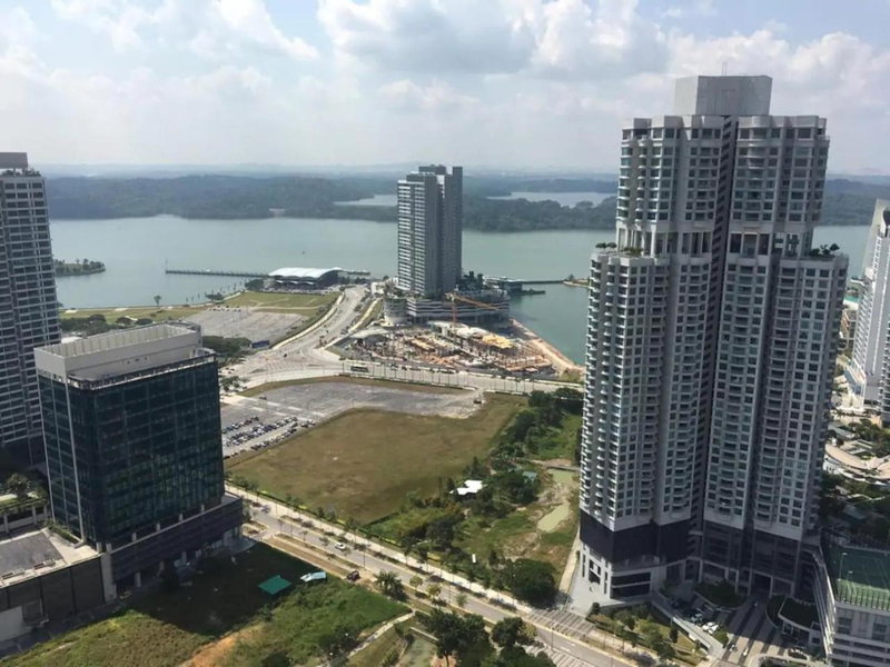 Almas Suites Puteri Harbour, Nusajaya, Malaysia