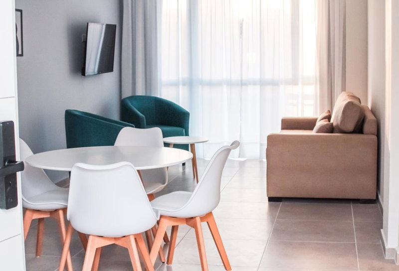 Ramada Residences by Wyndham Puerto Madryn CQ Mitre, Puerto Madryn, Argentina