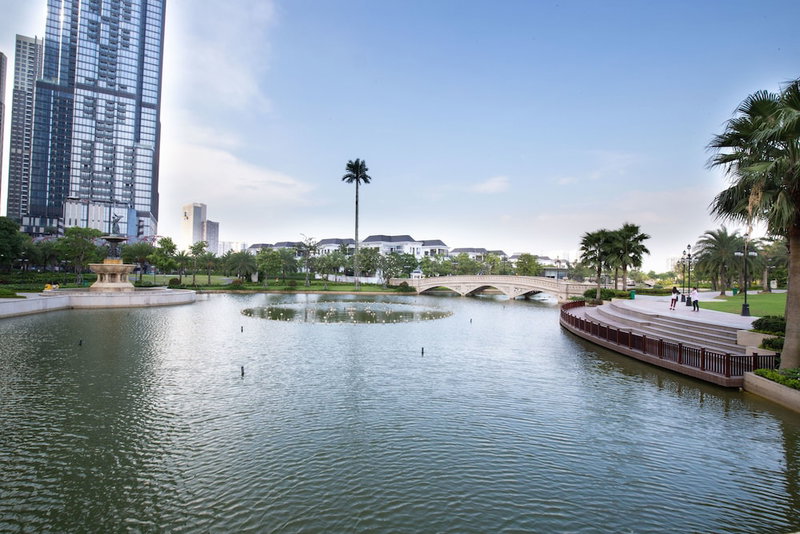 Landmark Plus Residences Luxury Suite, Ho Chi Minh City, Vietnam