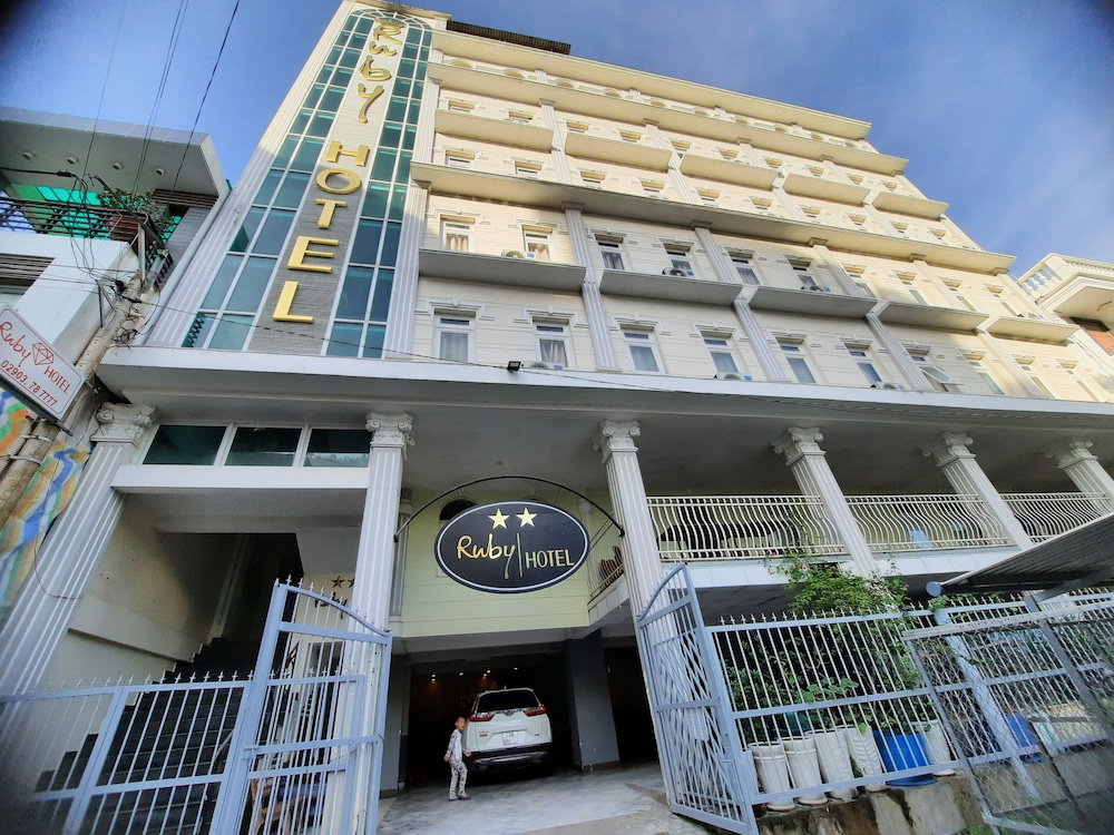 Ruby Hotel, Vietnam