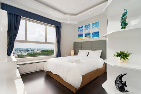 Golden Mansion - Transit Apt Free POOL & GYM, Ho Chi Minh City, Vietnam