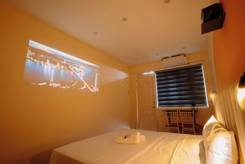 An Homestay Lakeview Apartment, Hoan Kiem, Vietnam