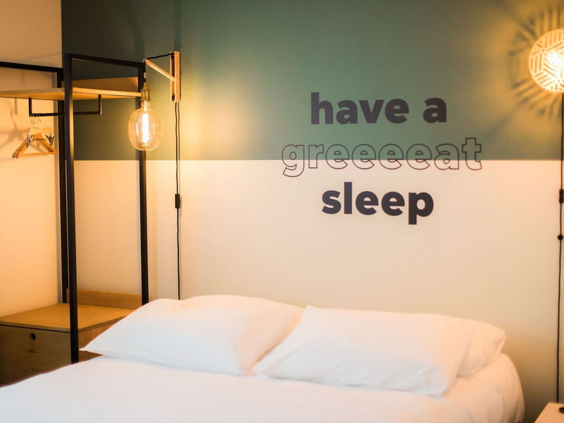 Greet Hotel Brest Aéroport, Guipavas, France