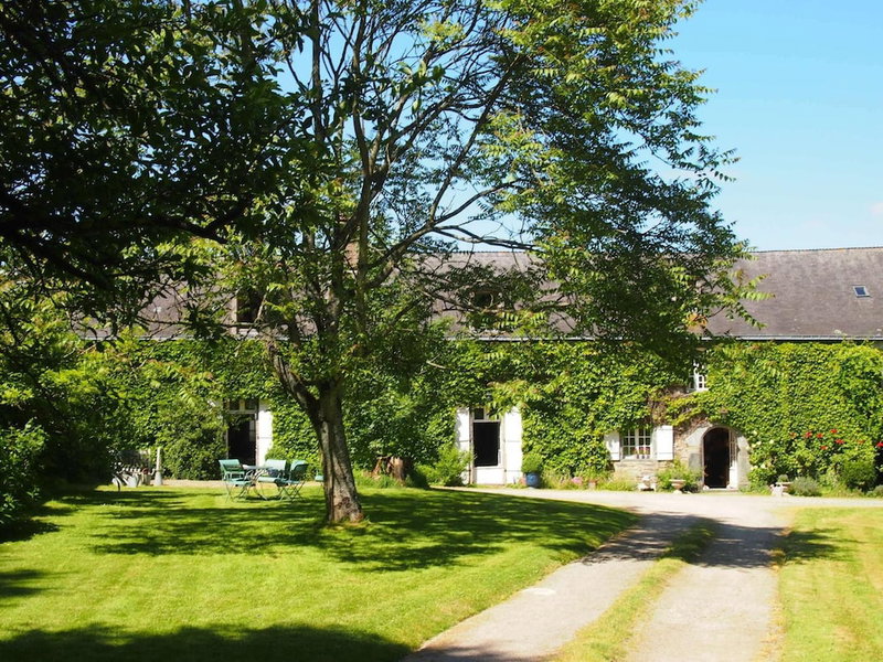 Manoir de Pommery, Sixt-sur-Aff, France