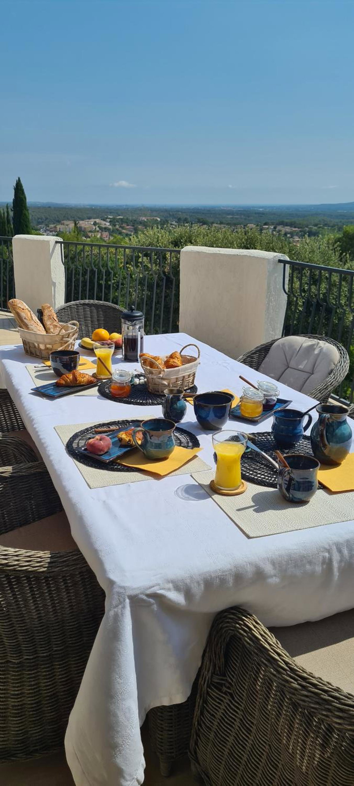 Hotel · Corniche du Paradis, Roquebrune-sur-Argens