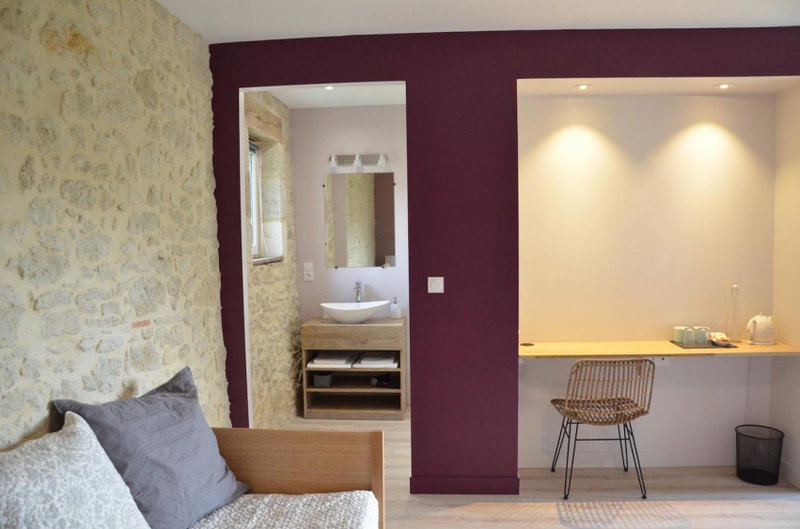 Au petit grain, Coutures, France