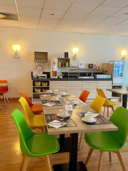 Le Progrès, Angers, France
