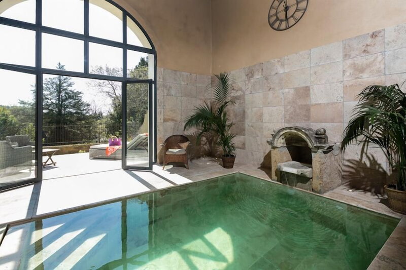 Le Chateau des Cinq Cantons, Carpentras, France