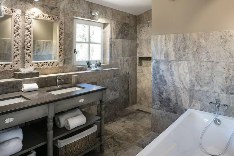 Le Chateau des Cinq Cantons, Carpentras, France