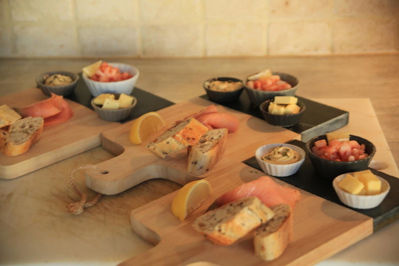 Chalet Mont Ventoux et Chalet VIP, Camaret-sur-Aigues, France