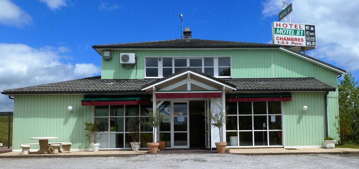 Le 81 HOTEL, Francia
