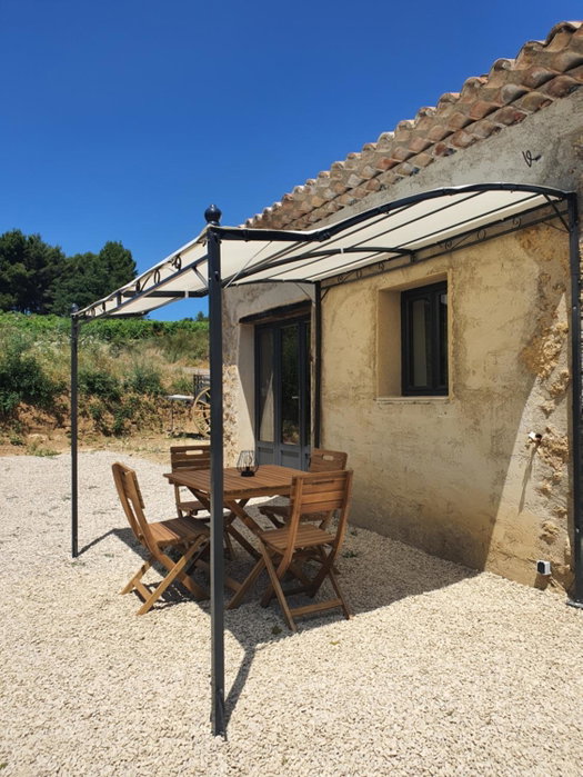 Bastide Bellugue Maison d'hôtes réseau Bienvenue à La Ferme à 3 minutes de Lourmarin, Cadenet, France
