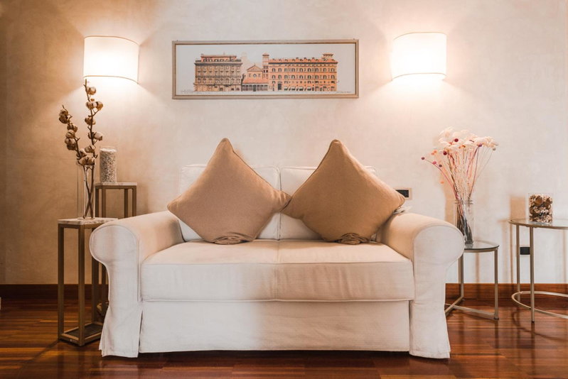 Teichnersuite, Rome, Italy