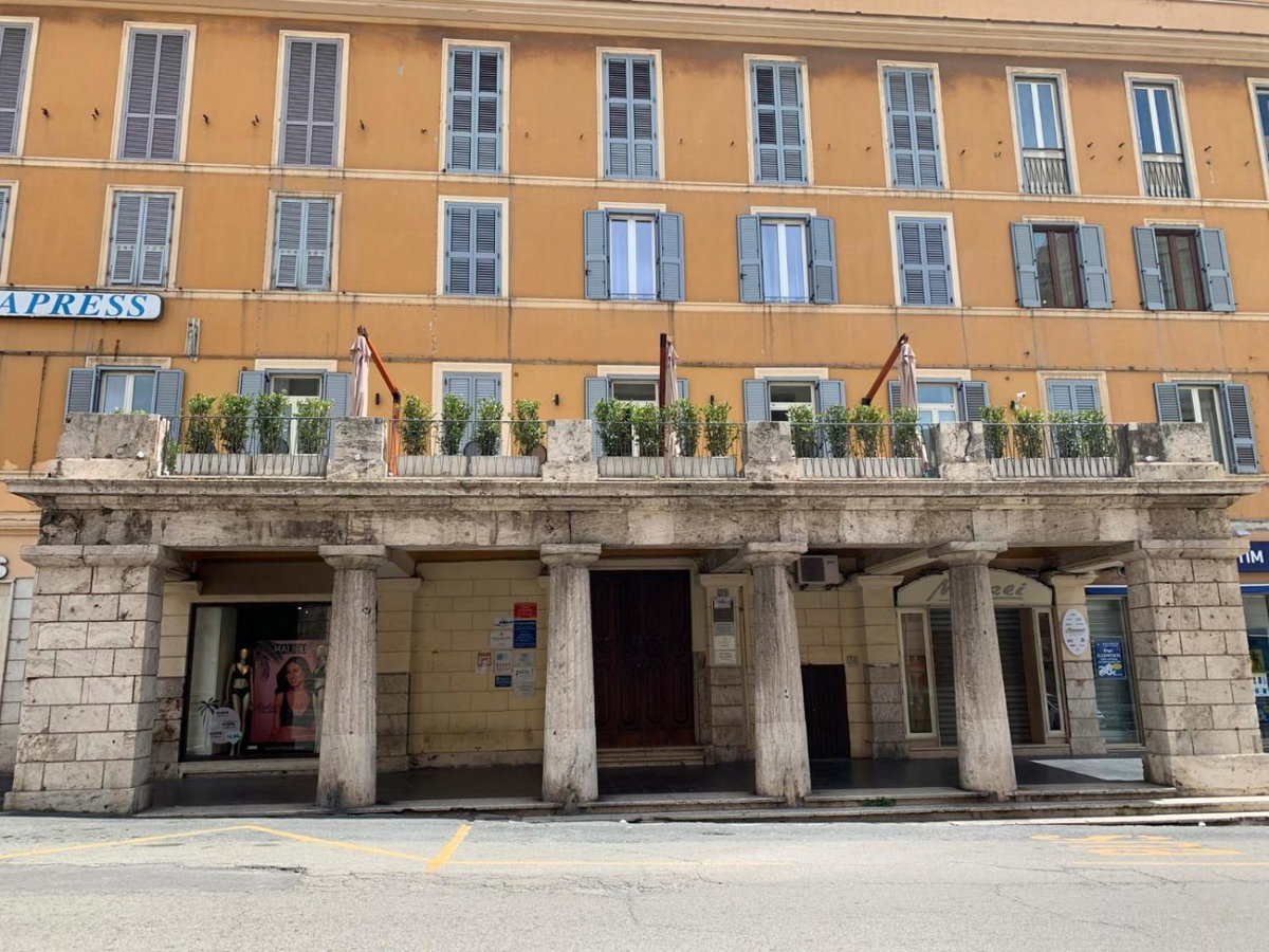 Hotel · 7 Bell's House, Civitavecchia