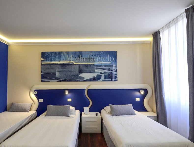 7 Bell's House, Civitavecchia, Italy
