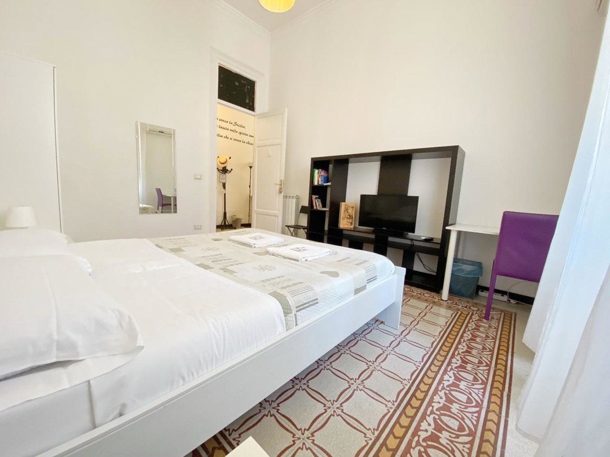 Hotel · Mamamia #Teatro Massimo, Palermo
