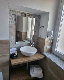 La Bolgora Guesthouse, Recetto, Italy
