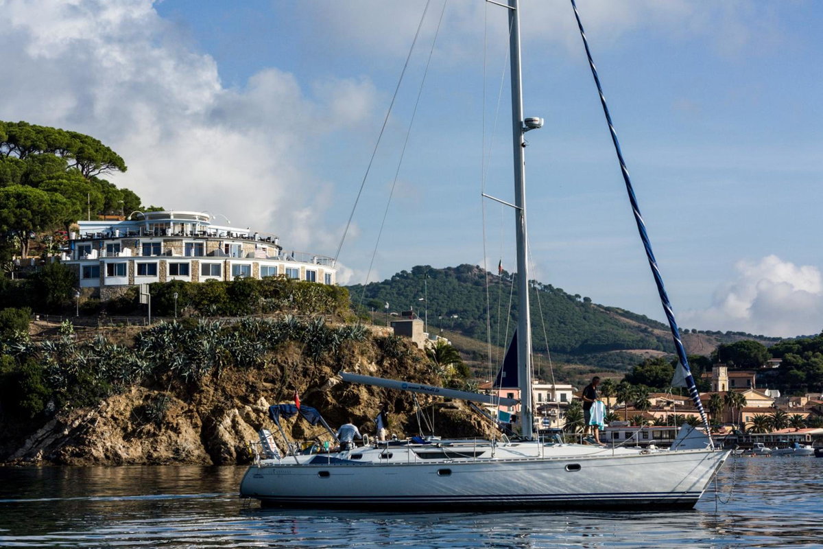 Hotel · Hotel Plaza, Porto Azzurro
