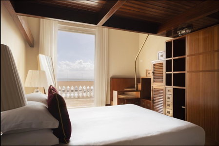 Caracciolo 13 Rooftop & Suites, Naples, Italy