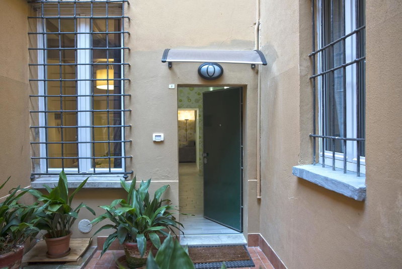 Borgonuovo Apartments, Bologna, Italy