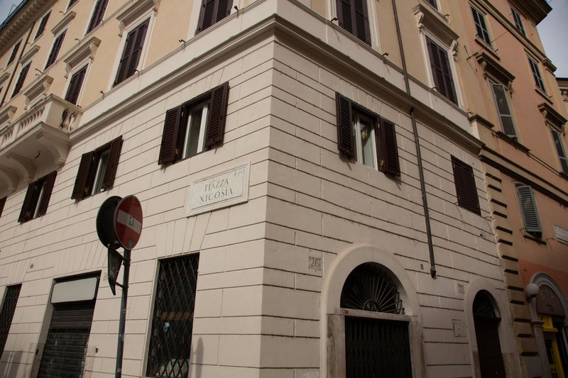 Repetita Juvant, Rome, Italy