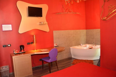 Hotel Villa Glicini, Pinerolo, Italy