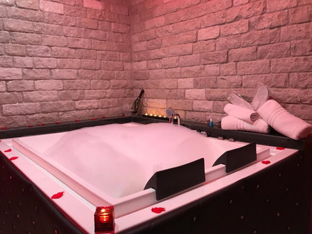Hotel Joy, Castel Volturno, Italy