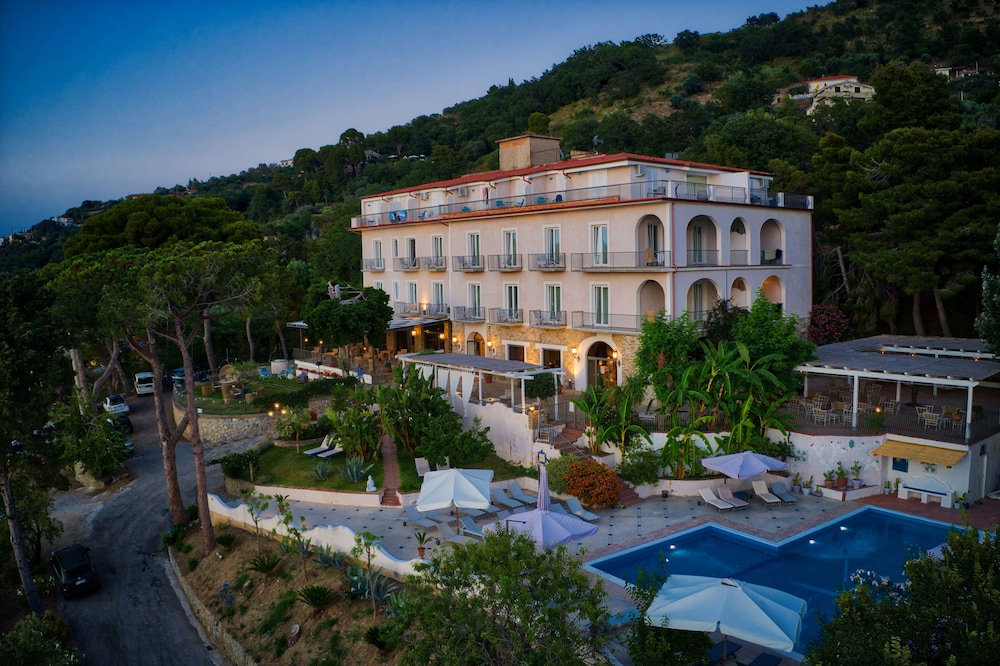 Hotel · Hotel Garden Riviera, Castellabate