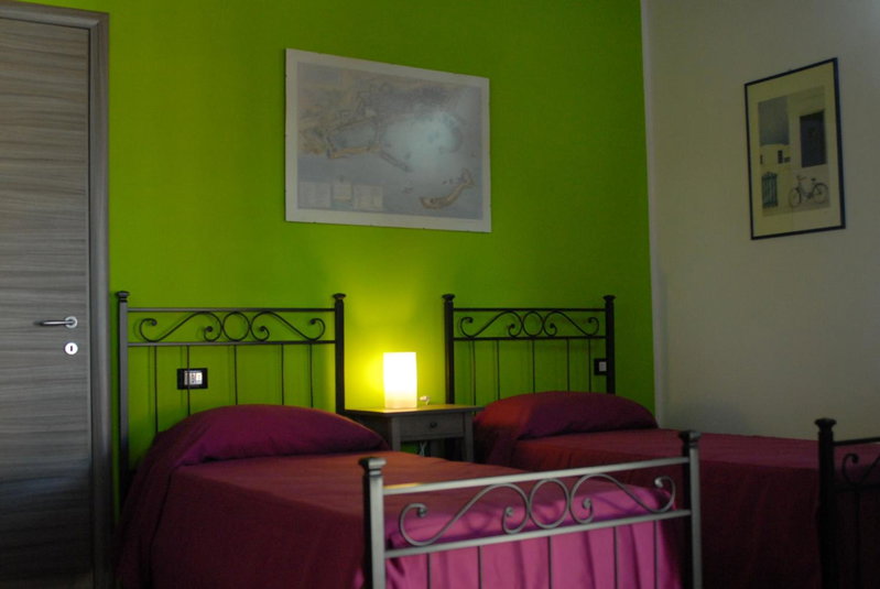 Samarcanda Hotel & Parking di Parmigiani Silvia, Civitavecchia, Italy