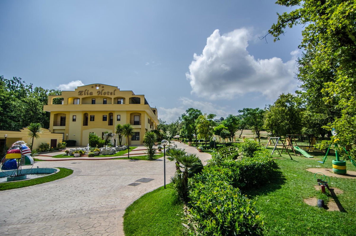 Hotel · Elia Hotel, Buccino
