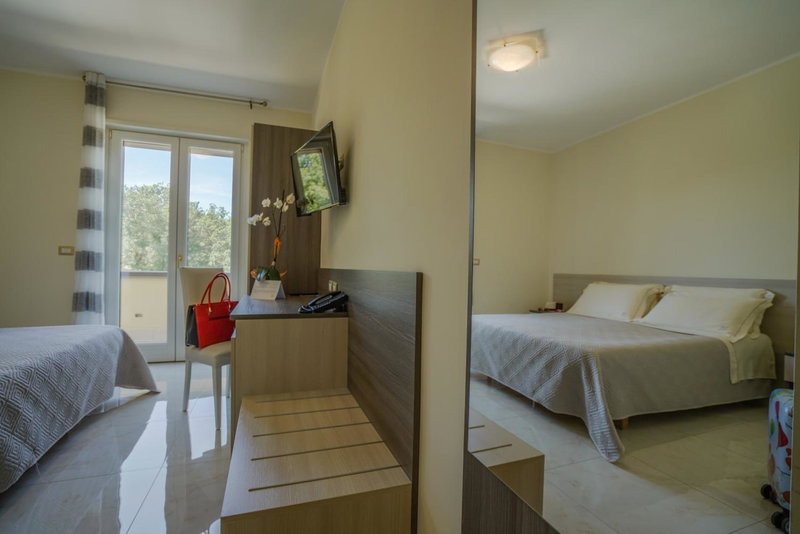 Elia Hotel, Buccino, Italy
