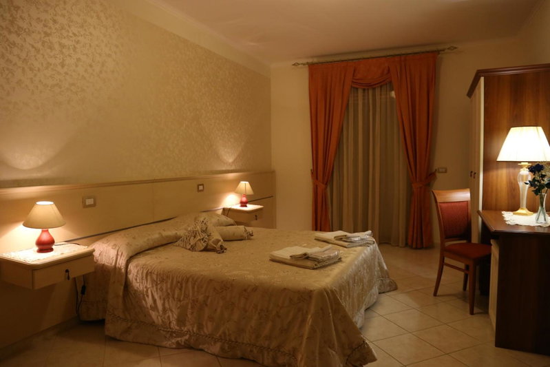 Elia Hotel, Buccino, Italy