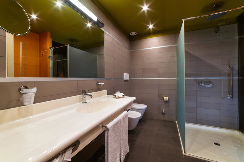 Piranha Hotel e Motel, Cameriano, Italy